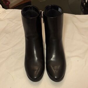 Elegant Black Ankle Boots